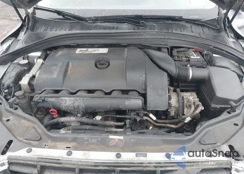 2012 Volvo Xc60 T6 R-Design Platinum z USA, uszkodzony, nr VIN YV4902DZ7C2241796